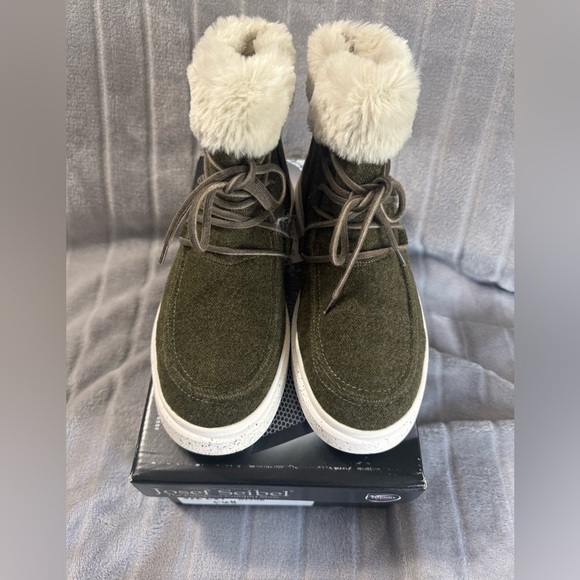 Romika Helsinki 01 Olive Faux Fur Boot Sneaker EU 37 US 6 to 6.5 - Picture 2 of 11